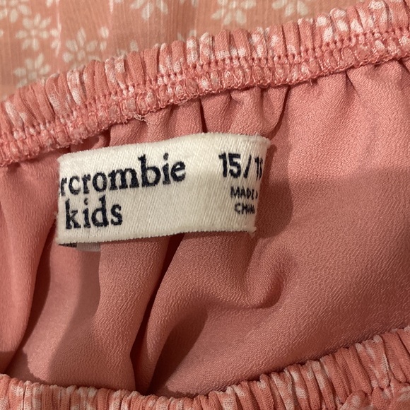 pink tank top 💛 4 for $15 💛 - Picture 3 of 3